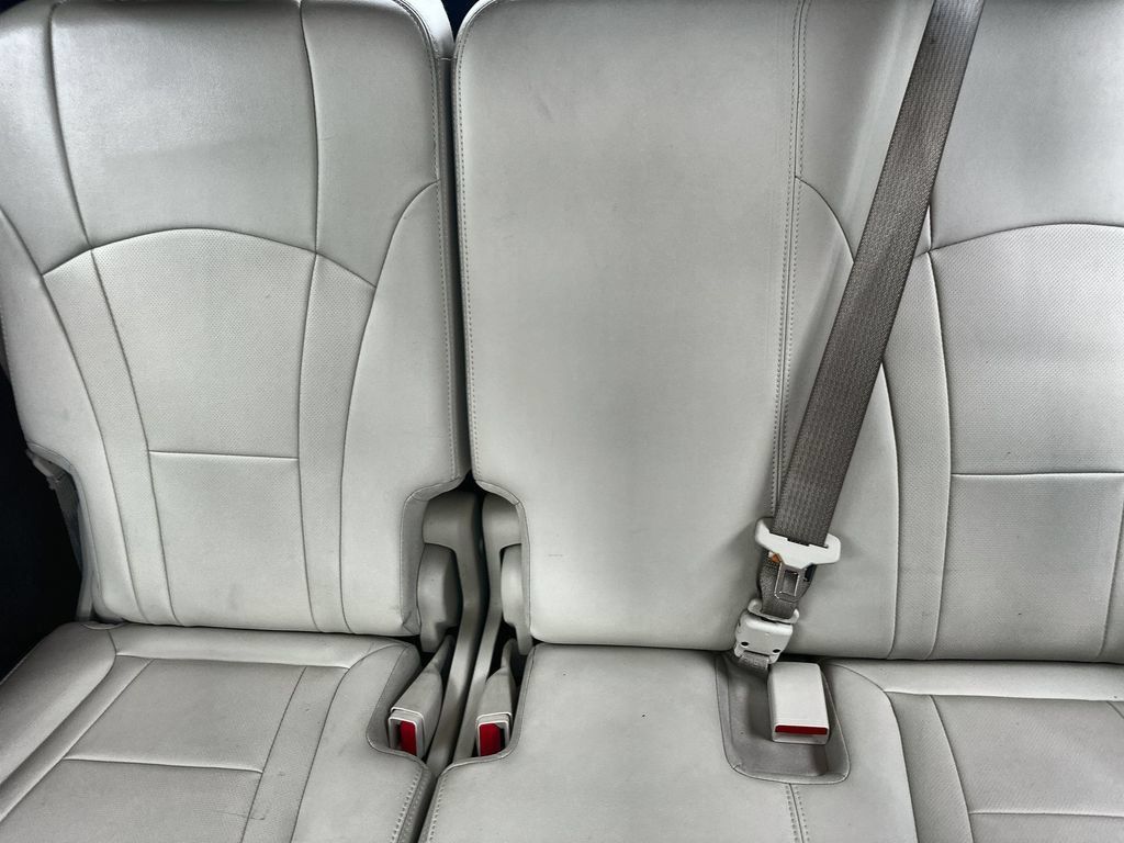 Used 2023 Buick Enclave Essence w/ Experience Buick Package FWD image 18