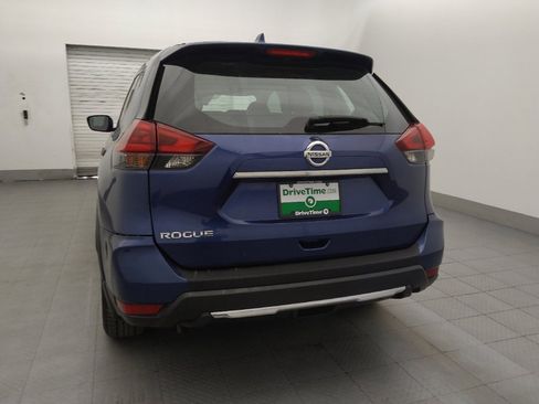 Used 2020 Nissan Rogue S FWD image 6