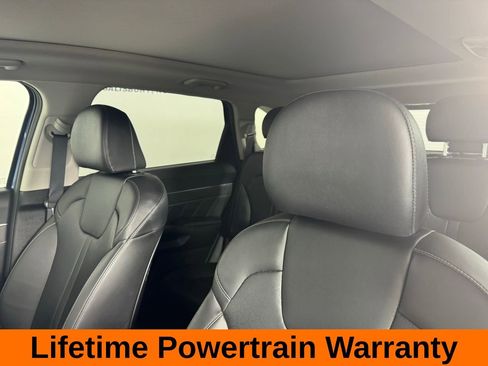 Used 2023 Kia Sorento SX image 10