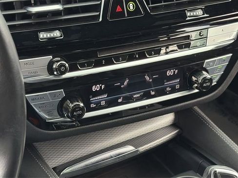 Used 2018 BMW 640i Gran Turismo xDrive image 30