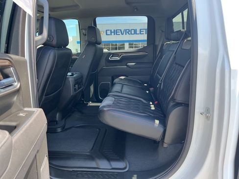 Used 2025 Chevrolet Silverado 1500 RST AWD/4WD image 25