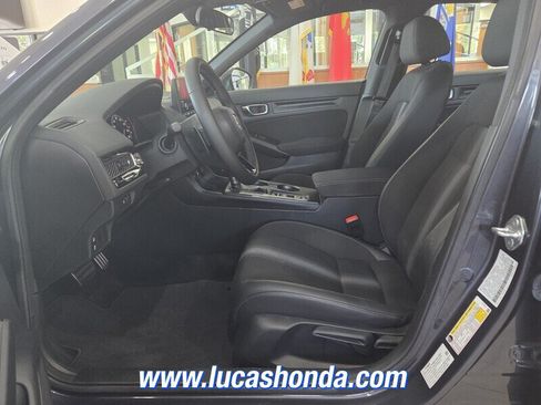 Used 2023 Honda Civic Sport image 7