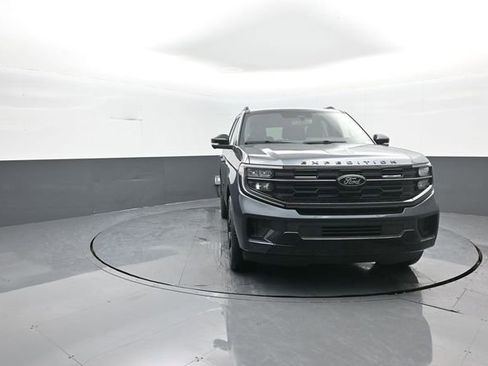 New 2026 Ford Expedition Platinum w/ Stealth Performance Package image 2