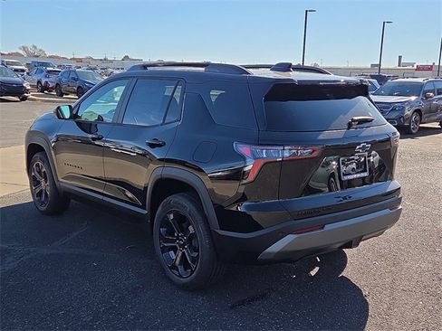 New 2026 Chevrolet Equinox LT w/ Convenience Package II image 2