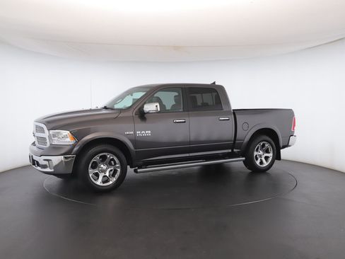 Used 2017 RAM 1500 Laramie w/ Convenience Group image 43