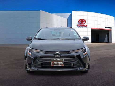 Used 2026 Toyota Corolla LE FWD image 4