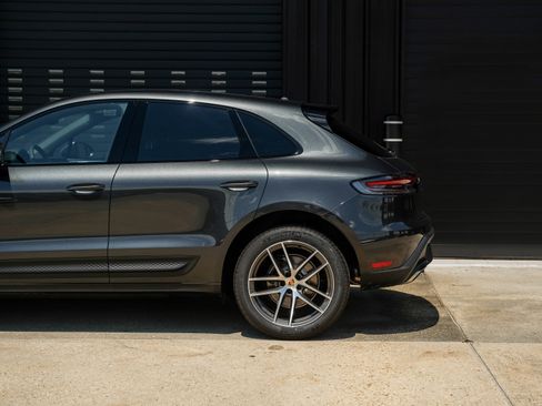 New 2026 Porsche Macan image 12