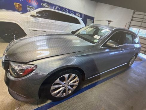 Used 2017 Mercedes-Benz E 400 E 400 image 11