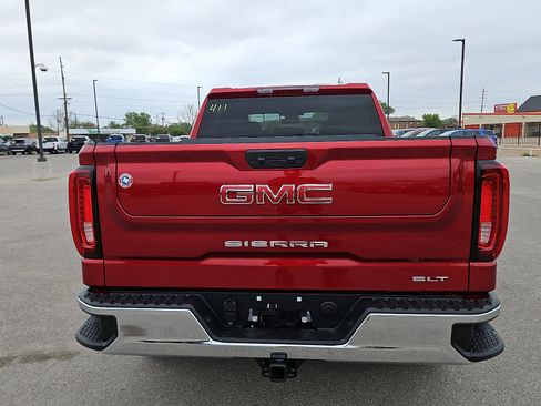 New 2026 GMC Sierra 1500 SLT image 4