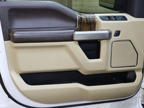 Used 2020 Ford F150 Lariat w/ Equipment Group 502A Luxury image 38