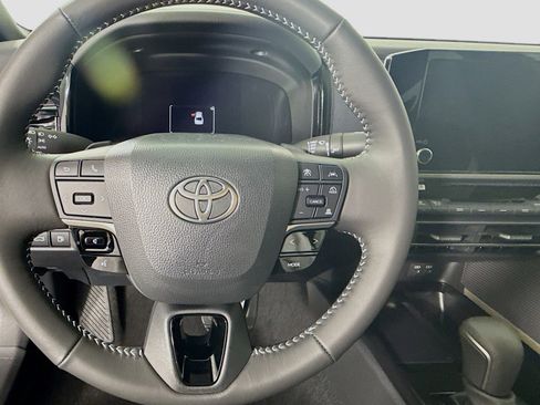 New 2026 Toyota Camry SE image 14