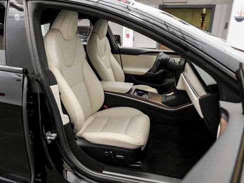 Used 2023 Tesla Model S Standard Range image 27