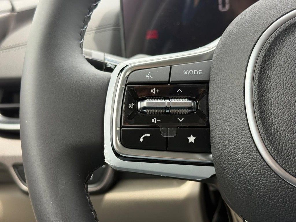 New 2026 Kia Carnival EX FWD image 17