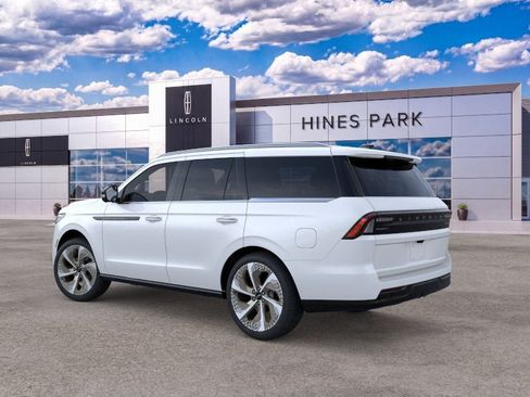 New 2026 Lincoln Navigator Black Label AWD/4WD image 4