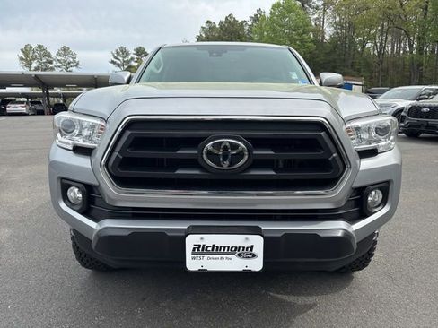 Used 2021 Toyota Tacoma SR5 w/ Technology Package image 8