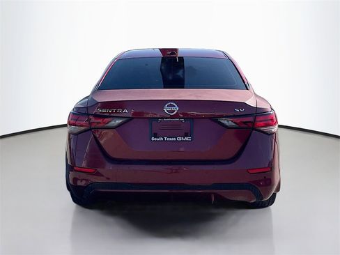 Used 2021 Nissan Sentra SV image 5