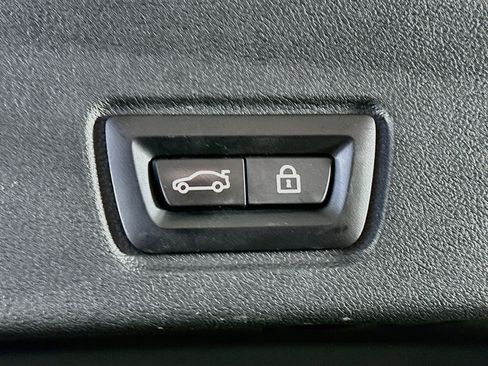 Used 2023 BMW i4 eDrive35 RWD image 32