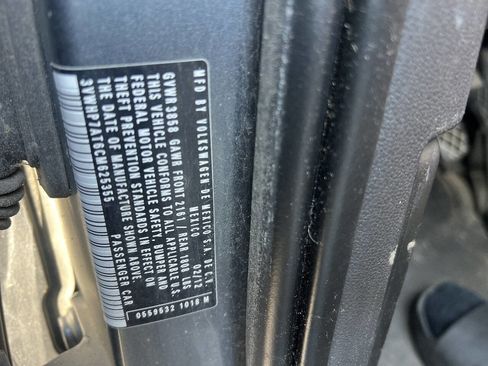 Used 2012 Volkswagen Beetle 2.5 FWD image 16