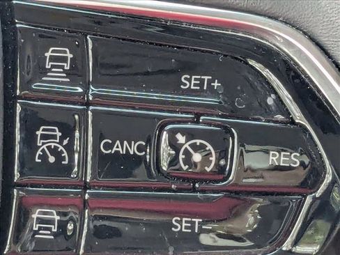 Used 2021 Jeep Grand Cherokee L Overland w/ Trailer Tow Group (B) image 16