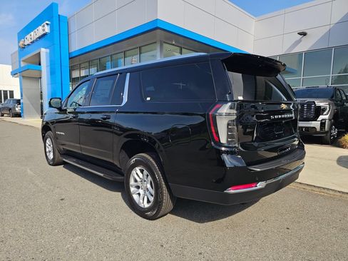New 2026 Chevrolet Suburban LT w/ Comfort Package AWD/4WD image 5