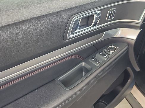 Used 2019 Ford Explorer Sport w/ Equipment Group 401A AWD/4WD image 14