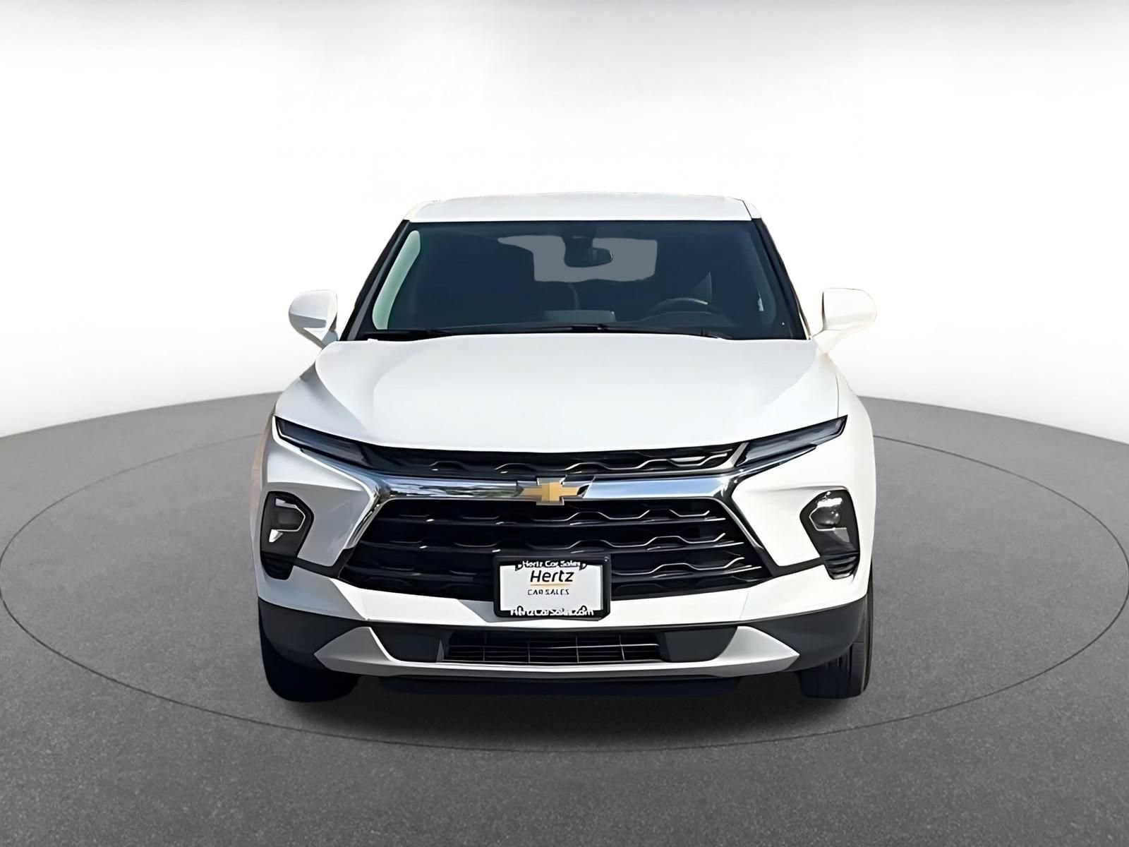 Used 2026 Chevrolet Blazer LT FWD image 4