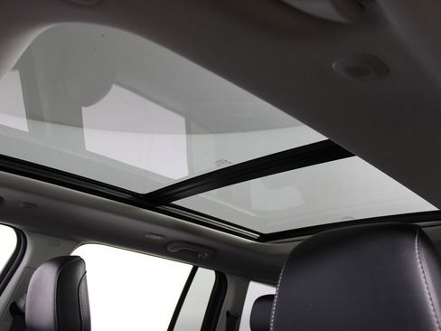 Used 2024 Jeep Grand Cherokee Limited 4xe image 9