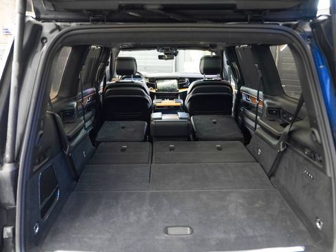 Used 2022 Jeep Grand Wagoneer Series III AWD/4WD image 49