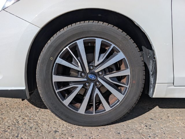 Used 2018 Subaru Legacy 2.5i Premium AWD/4WD image 12