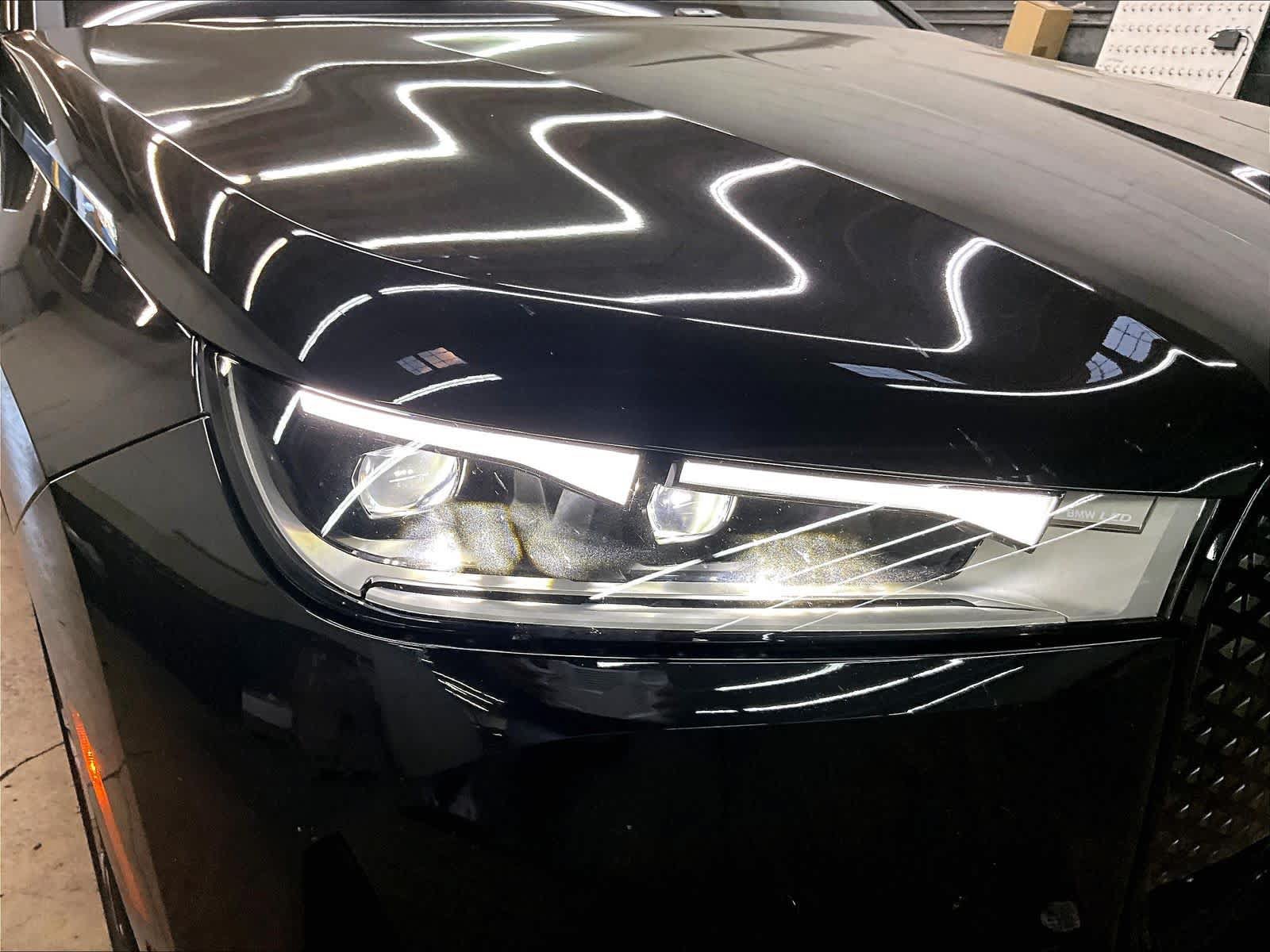 Used 2024 BMW iX xDrive50 w/ Sport Package AWD/4WD image 30