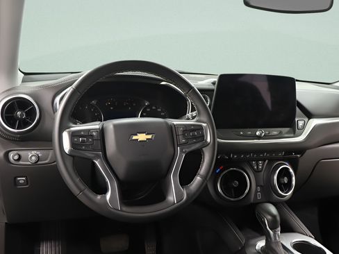 Used 2024 Chevrolet Blazer LT w/ Midnight/Sport Edition FWD image 9