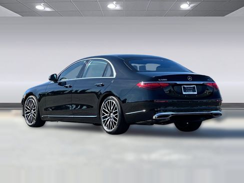New 2025 Mercedes-Benz S 580 4MATIC Sedan image 3