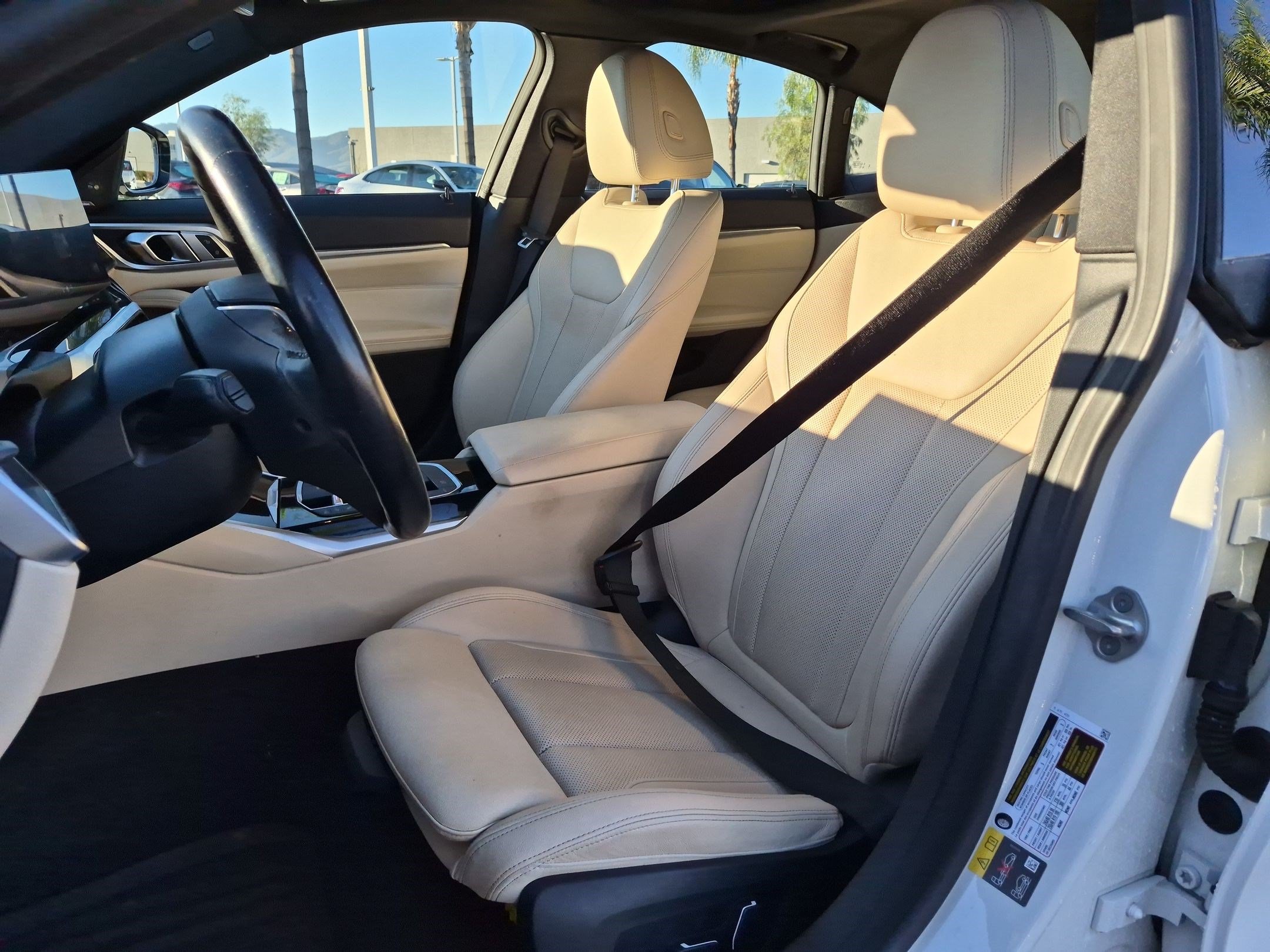 Used 2024 BMW i4 eDrive35 w/ Premium Package RWD image 16