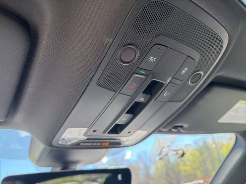 Used 2025 Audi Q3 2.0T Premium w/ Convenience Package AWD/4WD image 16