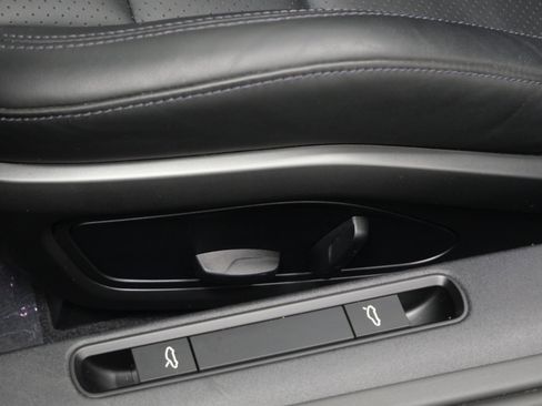 Used 2024 Porsche 911 Carrera S RWD image 27