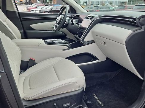 Used 2022 Hyundai Tucson Limited image 21