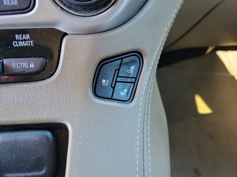 Used 2019 GMC Yukon SLT w/ Open Road Package image 21