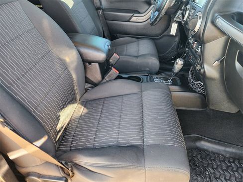 Used 2012 Jeep Wrangler Unlimited Sport image 14