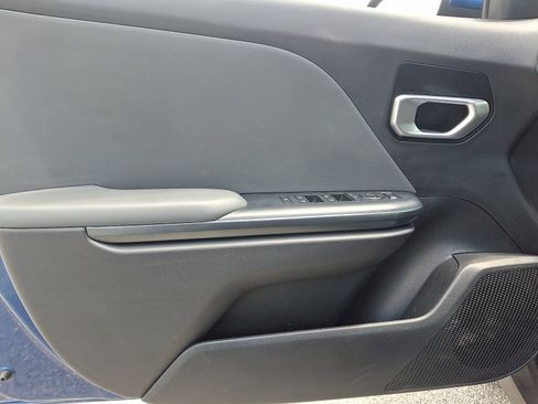 Certified 2025 Kia K4 FWD image 12