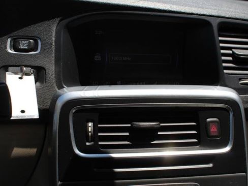 Used 2012 Volvo S60 T5 FWD image 15