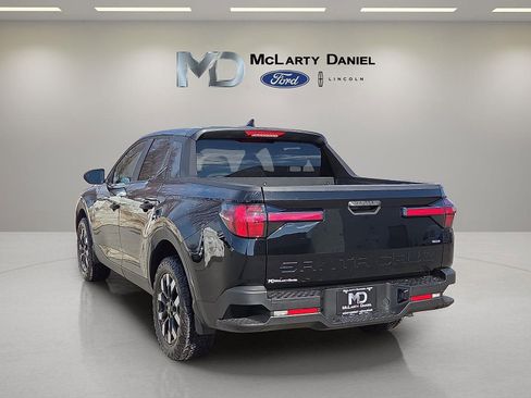 Used 2025 Hyundai Santa Cruz SE image 4