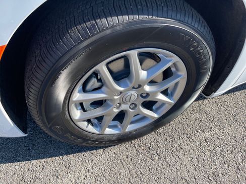 New 2026 Chrysler Pacifica Select image 6