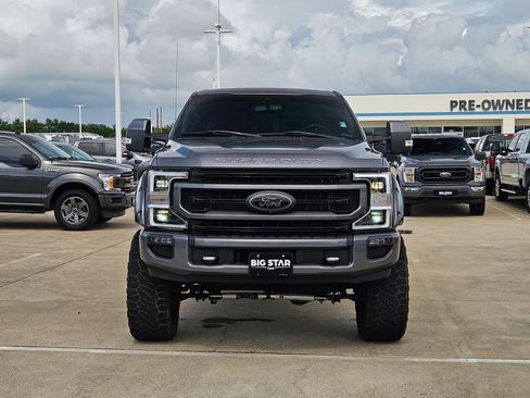 Used 2021 Ford F250 Platinum w/ FX4 Off-Road Package AWD/4WD image 9