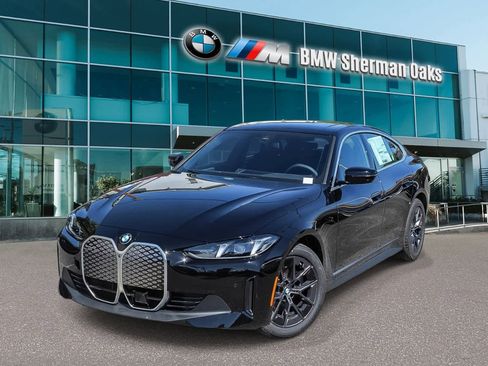 New 2026 BMW i4 eDrive40 w/ Parking Assistance Package image 2