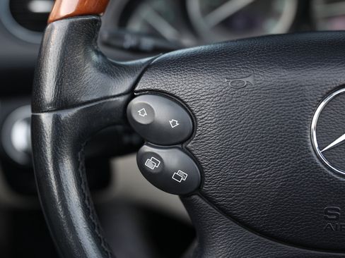 Used 2007 Mercedes-Benz SL 550 2DR COUPE w/ Premium Pkg I image 26