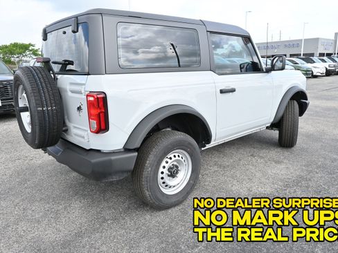 New 2026 Ford Bronco 2-Door AWD/4WD image 3