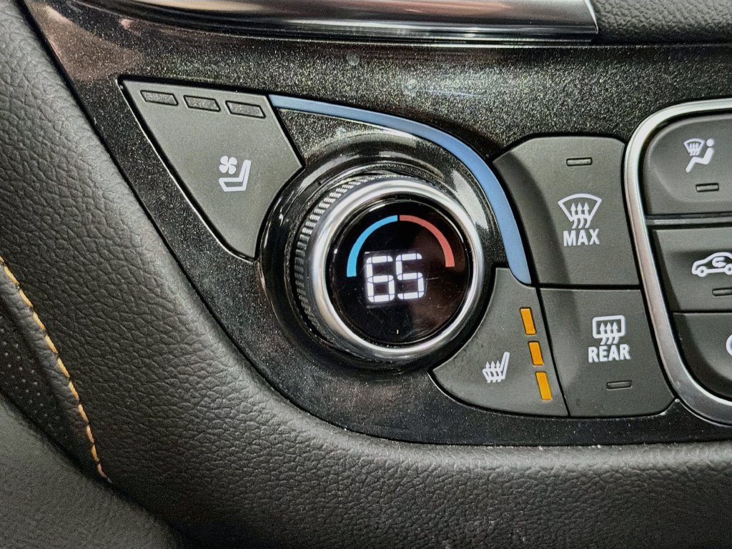 Used 2024 Chevrolet Equinox Premier AWD/4WD image 19