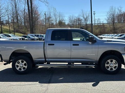 Used 2024 RAM 2500 Big Horn w/ Bed Utility Group AWD/4WD image 5