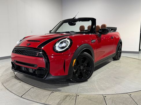 Used 2023 MINI Cooper S w/ Signature Upholstery Package image 1