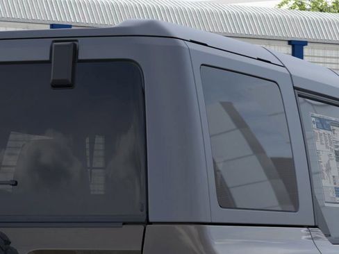 New 2025 Ford Bronco Badlands image 25